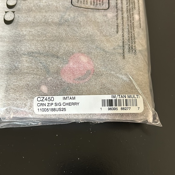 Coach NWT Corner Zip Wristlet In Signature Canvas With Cherry Print - Picture 11 of 12